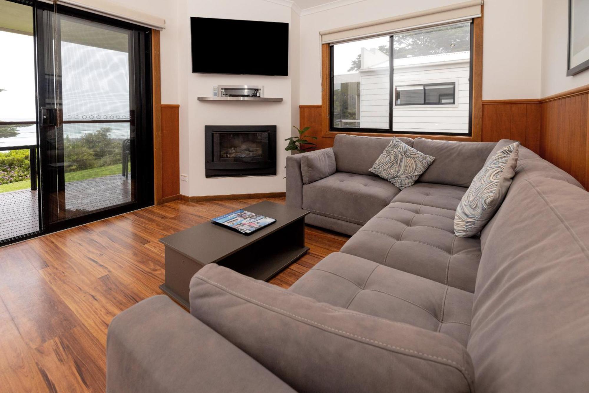 Big4 Apollo Bay Pisces Holiday Park Bagian luar foto